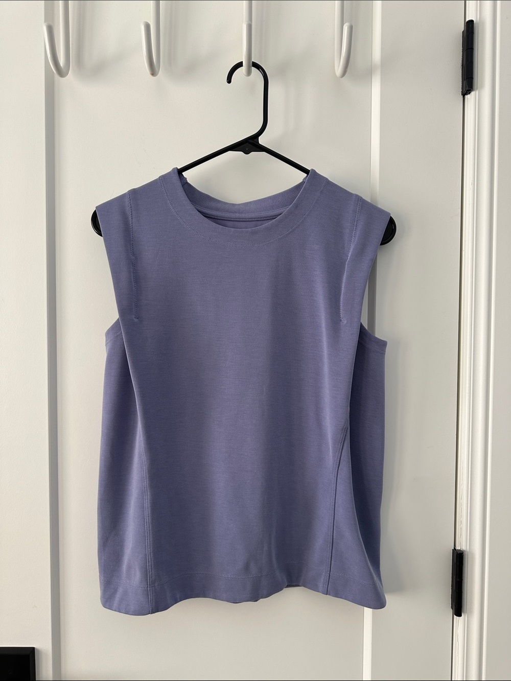 Athleta Lavender Purple Sleeveless Crewneck Top